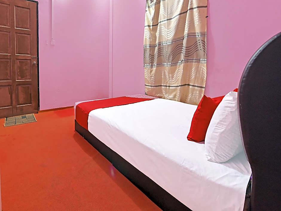 Capital O 90664 Rabi Hotel