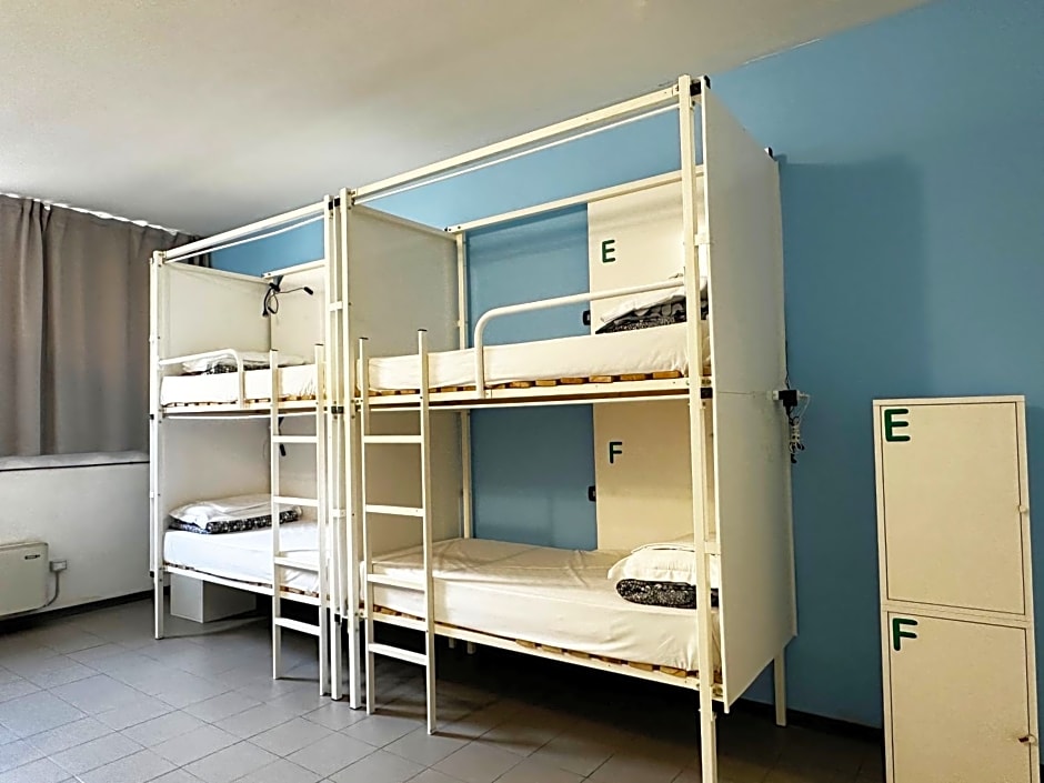 Mio Hostel