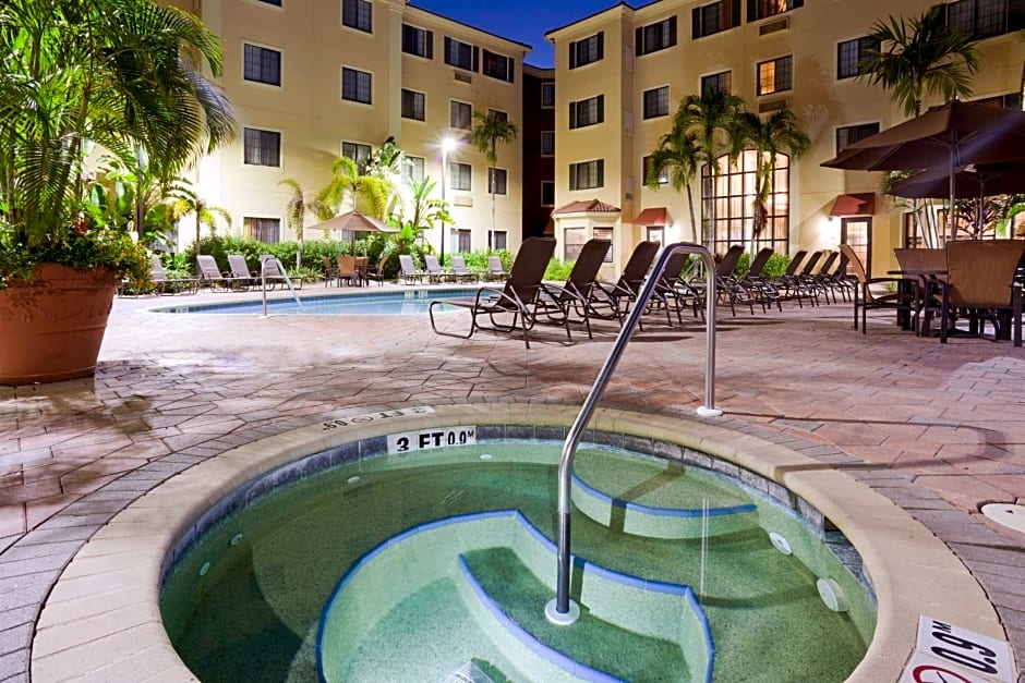 Staybridge Suites Naples - Gulf Coast, an IHG Hotel