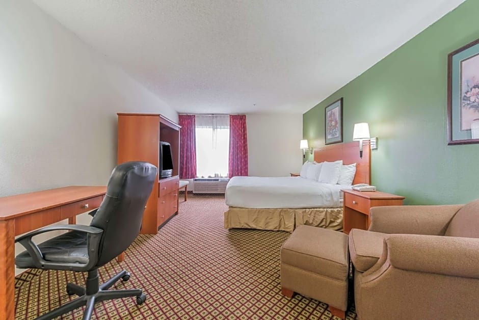 Super 8 by Wyndham Fort Worth South