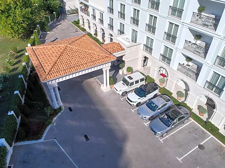 Crowne Plaza Budva by IHG