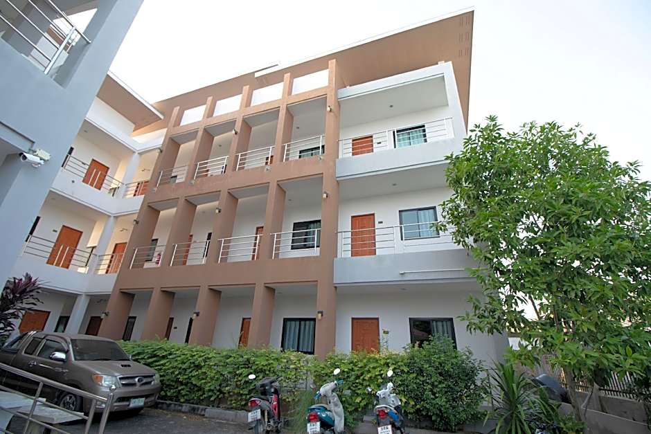 Somsamai Style Apartment