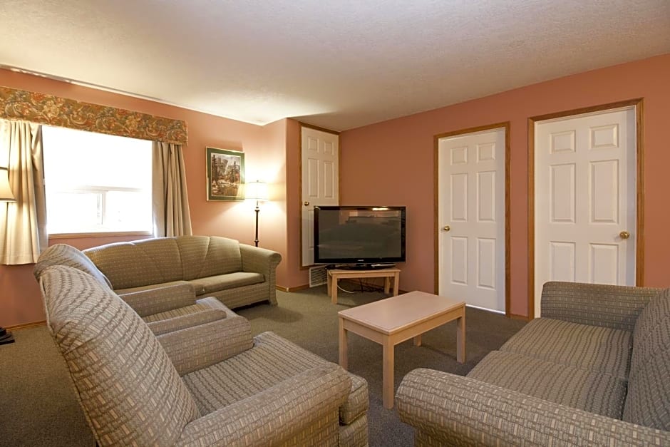 Photo 1 of 5 of Deluxe Two-Bedroom Suite