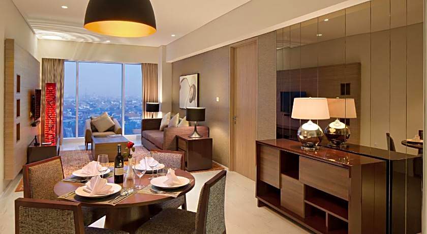 Oakwood Hotel & Residence Surabaya