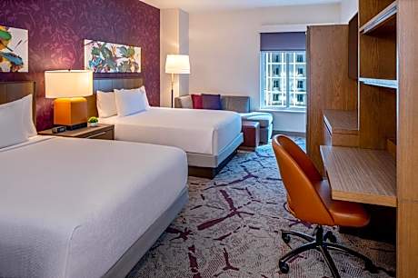 Den Queen Room with Two Queen Beds