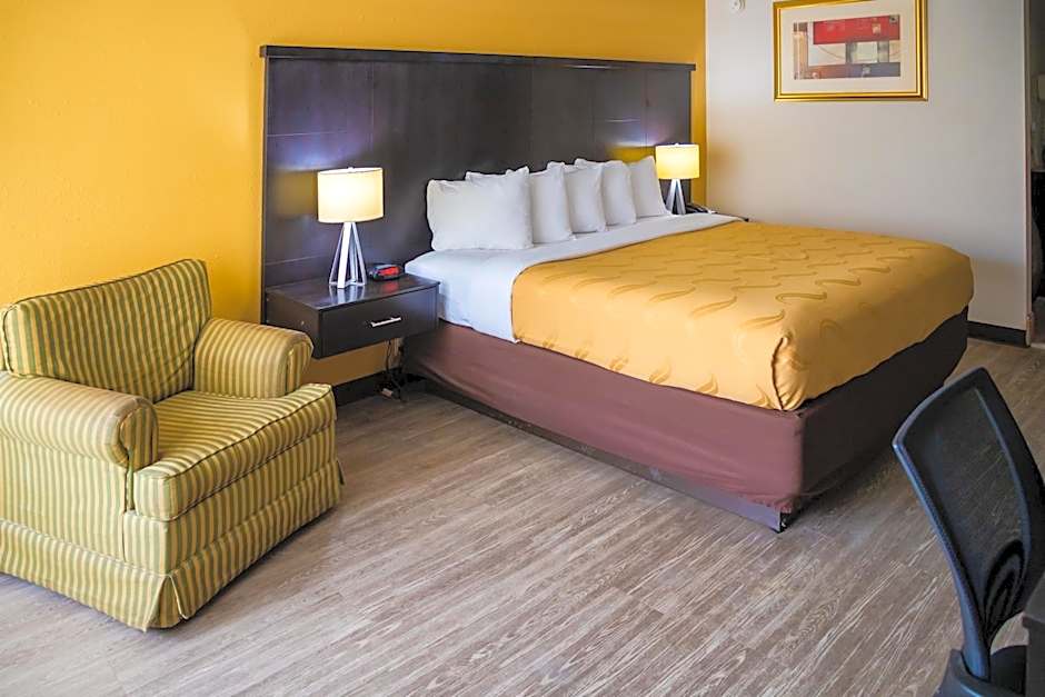 Quality Inn Richmond Hill - Savannah I-95