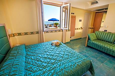 Superior Double or Twin Room with Sea View