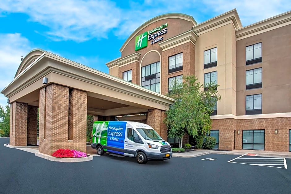 Holiday Inn Express Hotel & Suites Rochester Webster