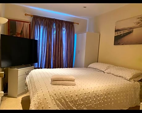 Double Bedroom with PT/B