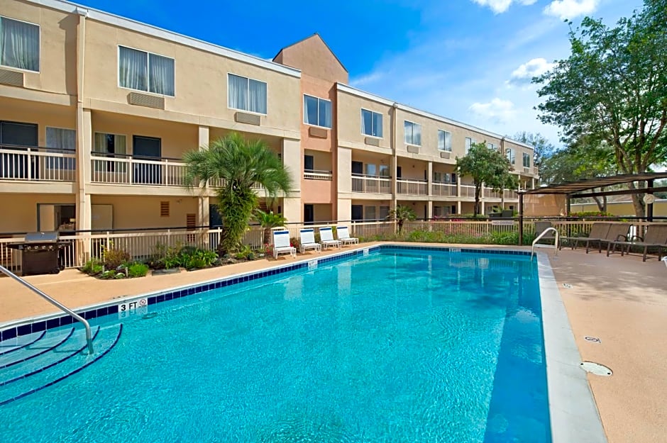 Baymont By Wyndham Gainesville I-75