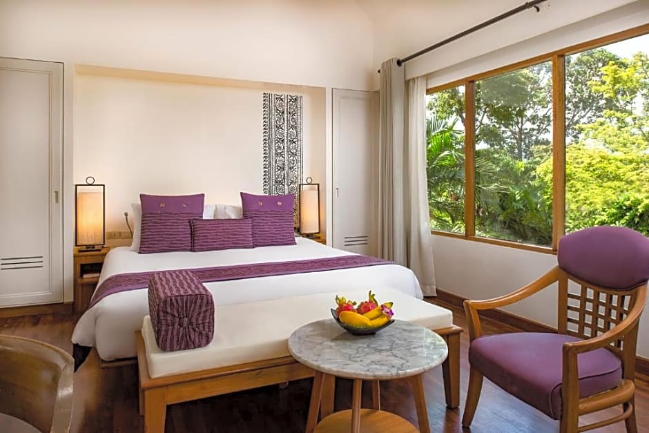 Photo 1 of 3 of Deluxe Villa 1 King Bed, Garden View