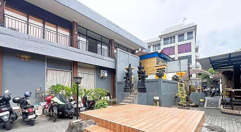 Mahendra Beach Inn