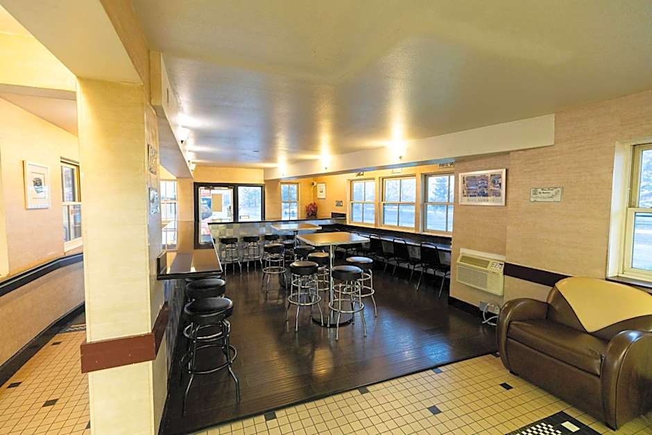 Kings House Motor Hotel, a Dazzler Select by Wyndham