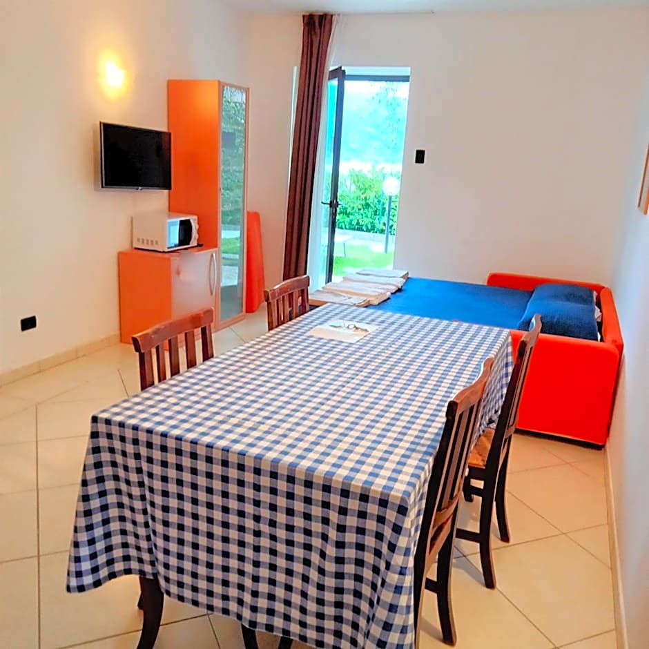 Residence Borgo Dei Limoni - Appartamenti con Garage