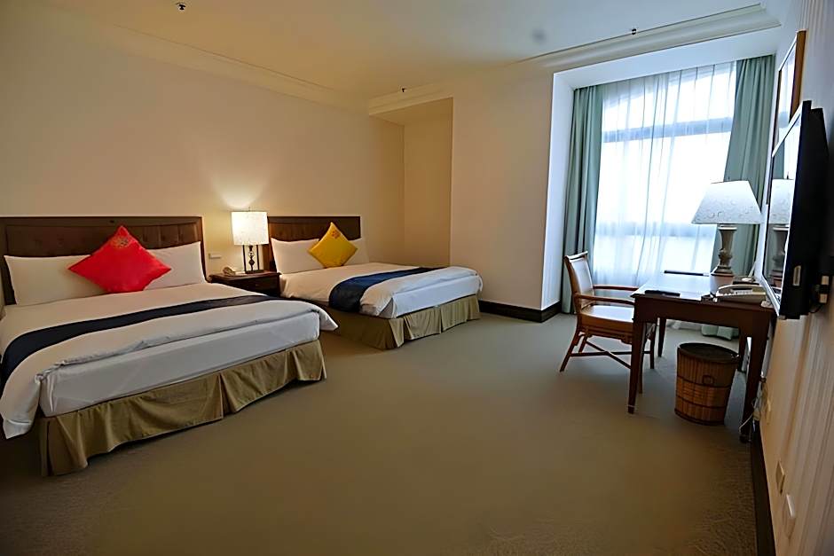 Wei-Yat Grand Hotel