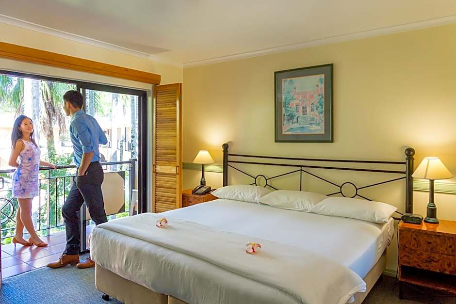 Palm Royale Cairns Resort