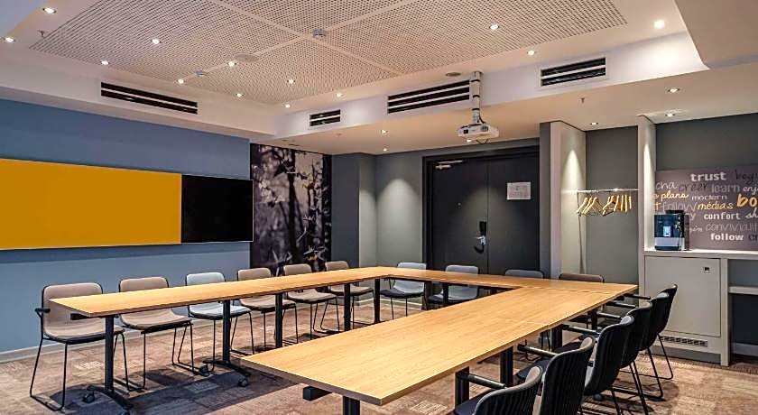 Ibis Yerevan Center