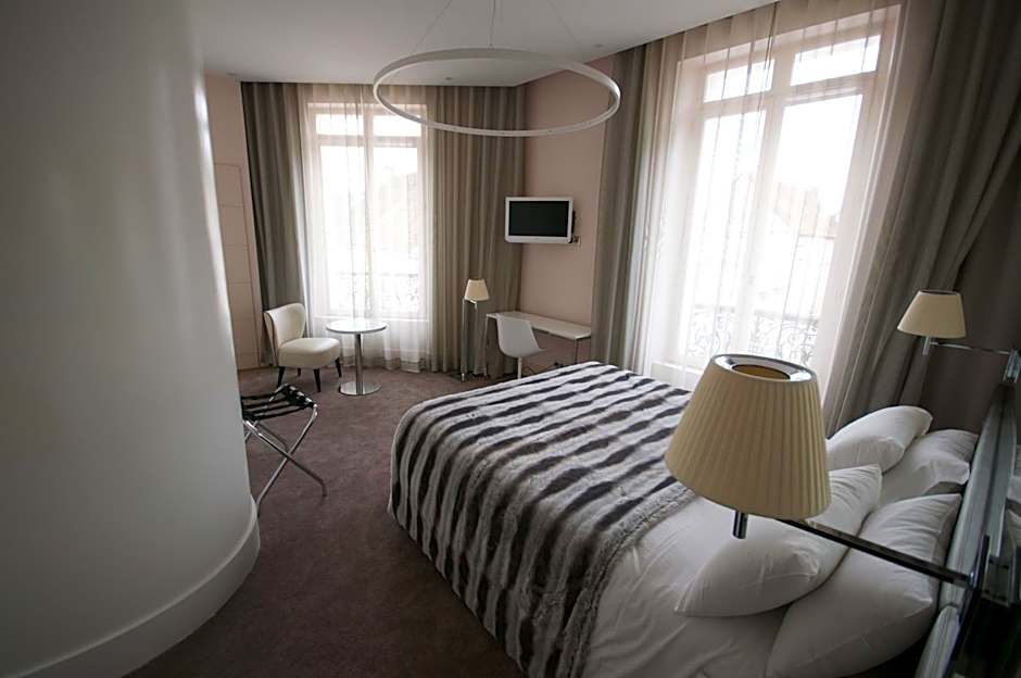 Le Cesar Hotel