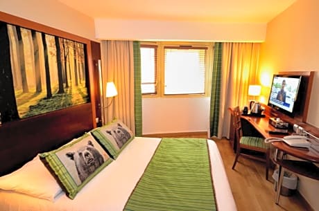 Green Hotels Confort Paris 13