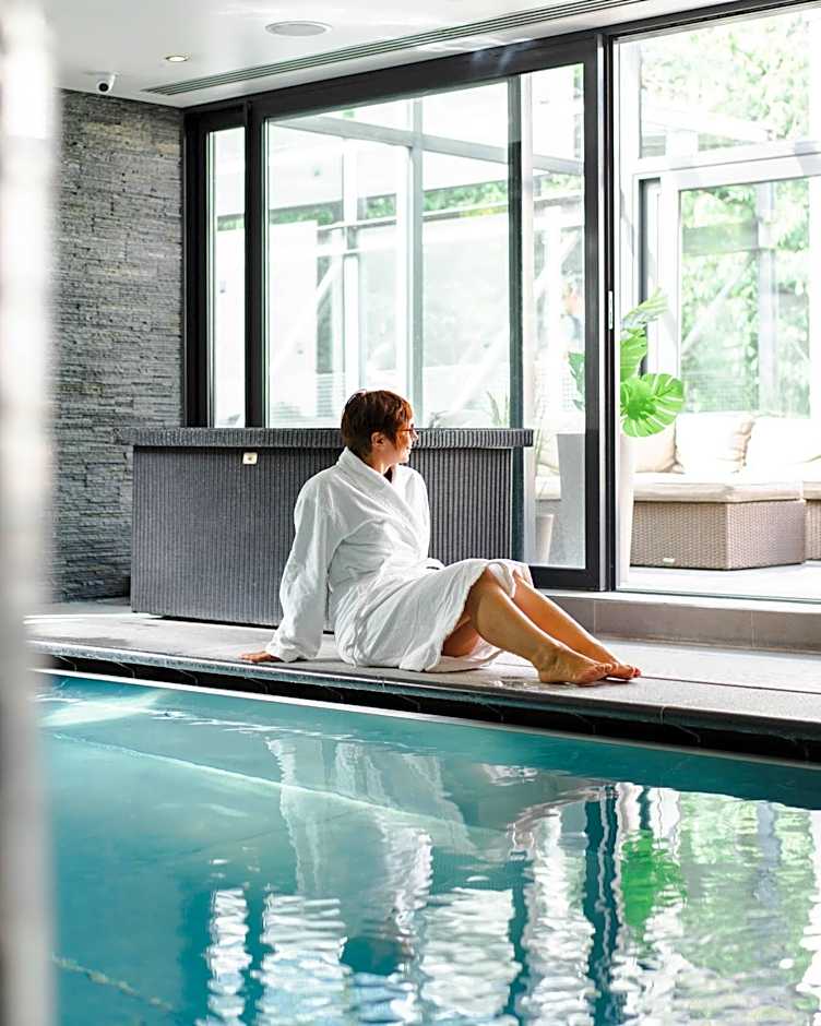 Martin's Chateau Du Lac