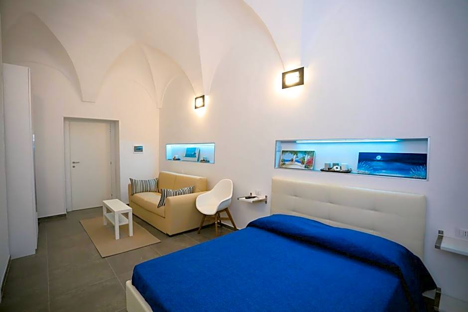 IL VIAGGIATORE VIA INDIPENDENZA 2