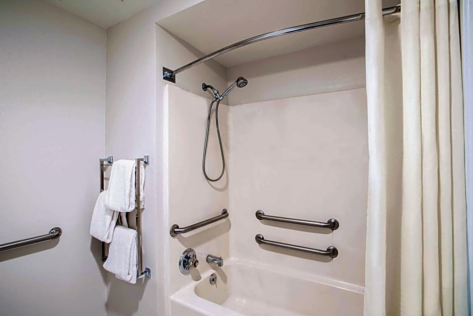 La Quinta by Wyndham N Little Rock - McCain Mall