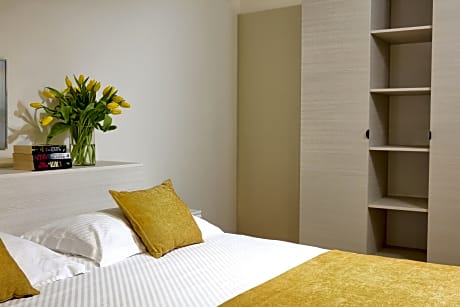 SUPERIOR ONE BEDROOM APARTMENT