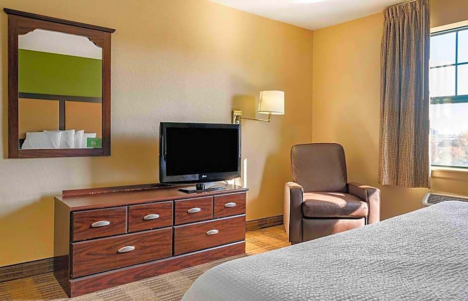 Extended Stay America Suites - Detroit - Ann Arbor - Briarwood Mall