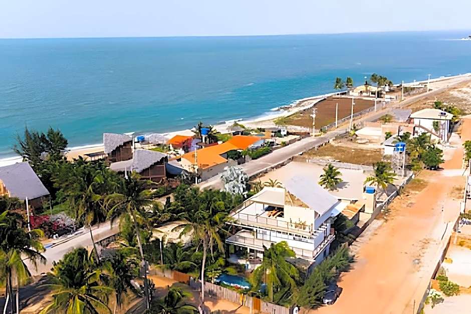 Casa confortável com vista mar e piscina
