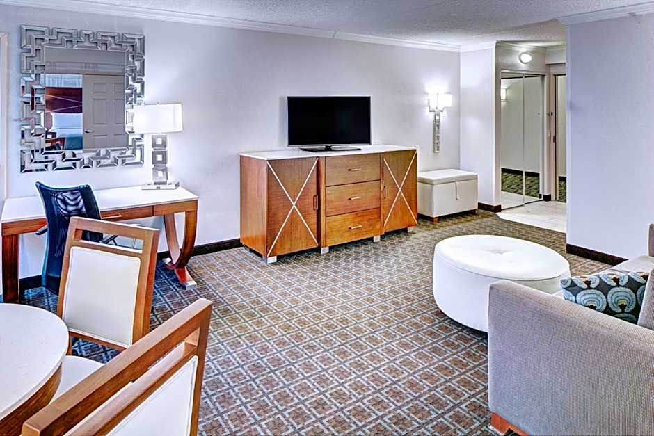 DoubleTree by Hilton Madison Downtown