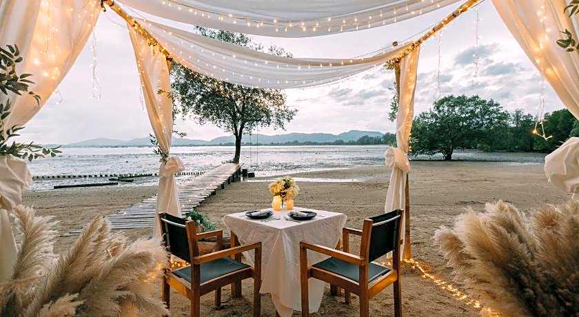 The Mangrove by Blu Monkey Phuket - SHA Extra Plus