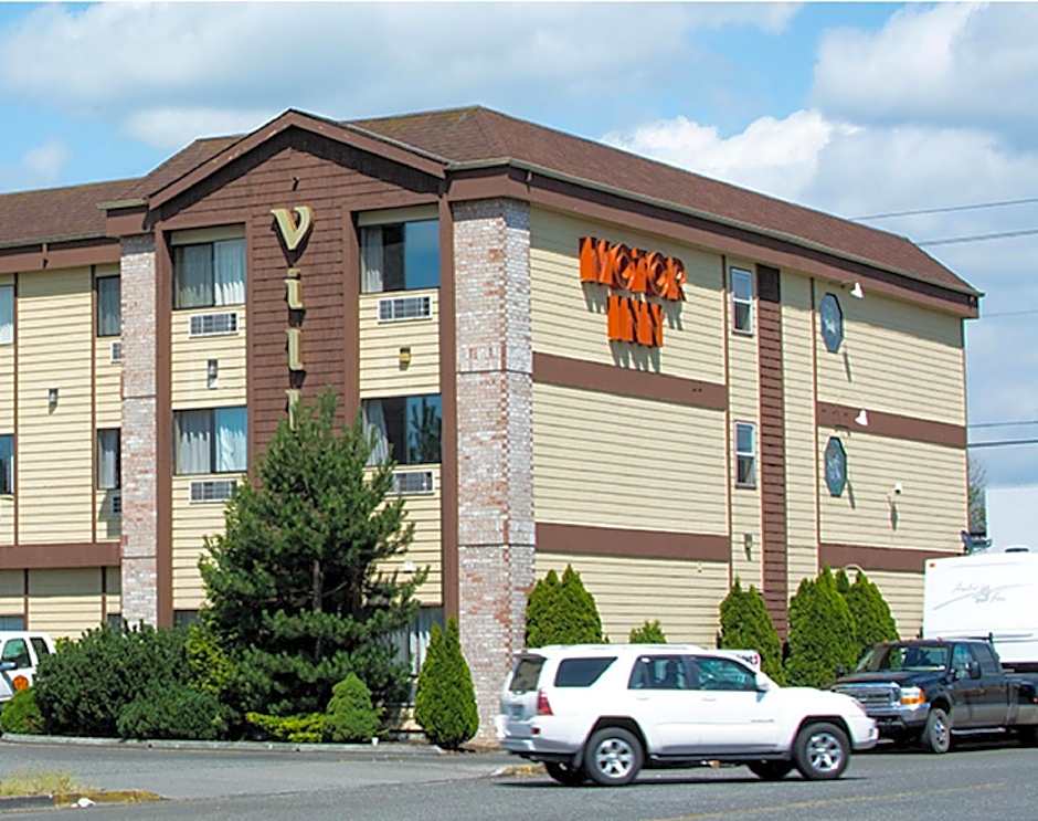 Village Inn & Suites Marysville