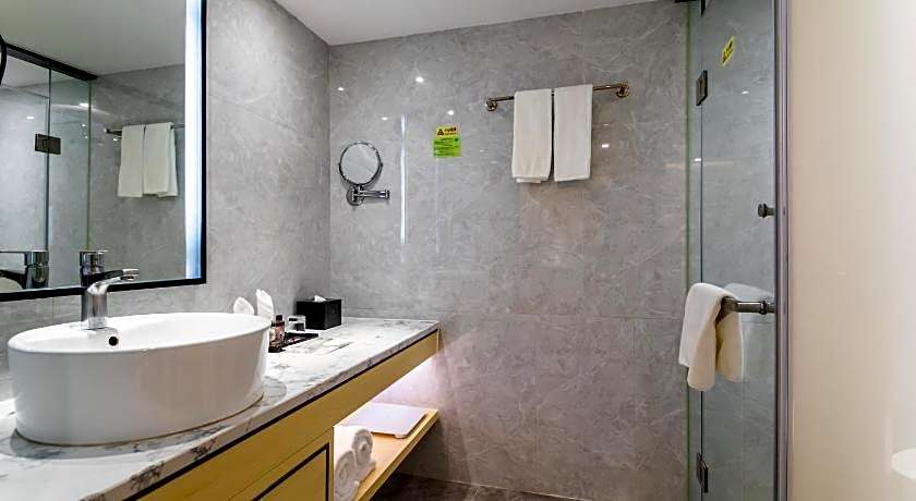 Landmark International Hotel