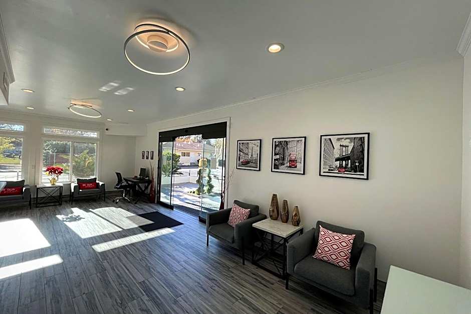 Aggie Inn, Ascend Hotel Collection