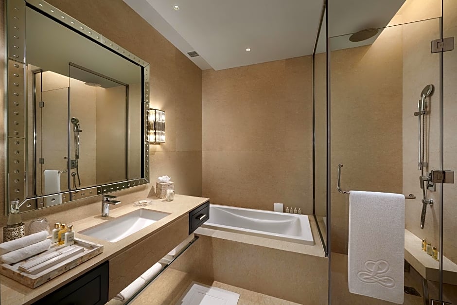 The Leela Gandhinagar Hotel