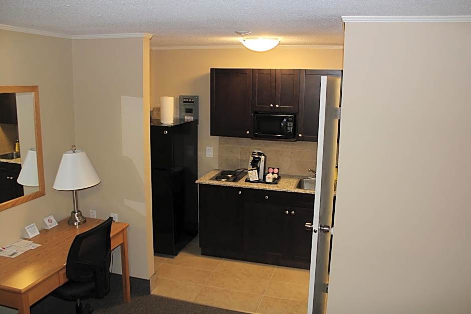 Best Maple Inn - Drayton Valley