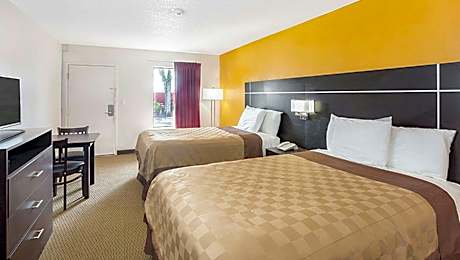 2 Double Beds Kitchen Nonsmoking