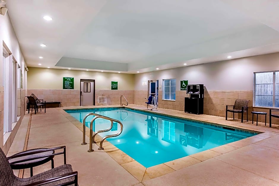 La Quinta Inn & Suites by Wyndham Andrews
