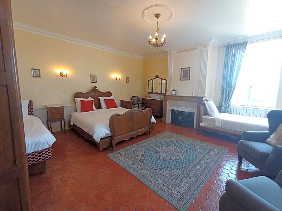Photo 1 of 14 of Quadruple Room