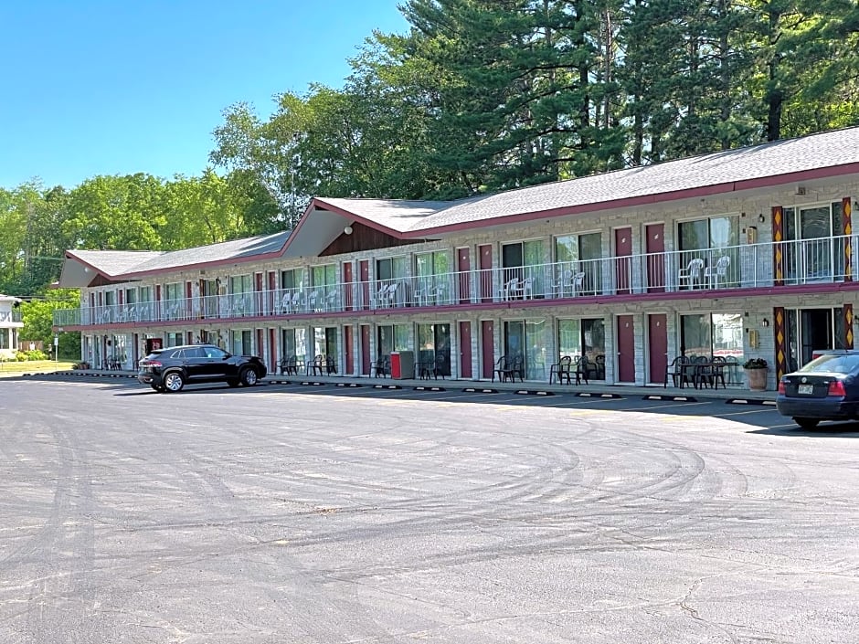 Trails End Motel