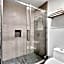 Exclusivo Inn and Suites