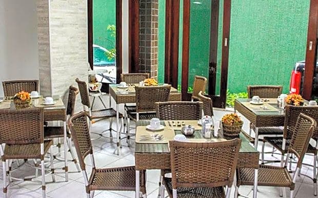 Abrolhos Praia Hotel