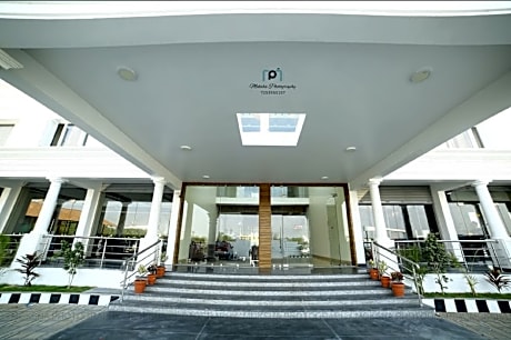 Hotel Vaishnavi Grand Siruguppa