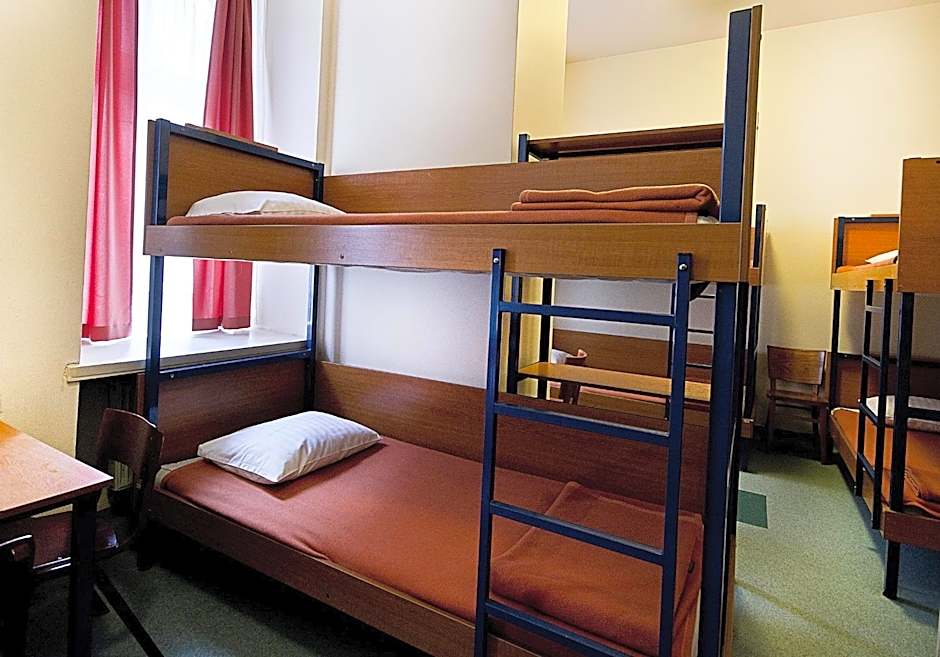 Schronisko na Wyspie