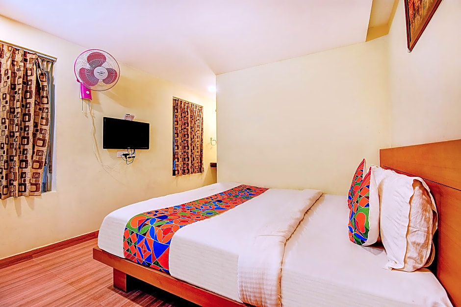 FabHotel Abirami Grand Inn - Nr. Bryant Park