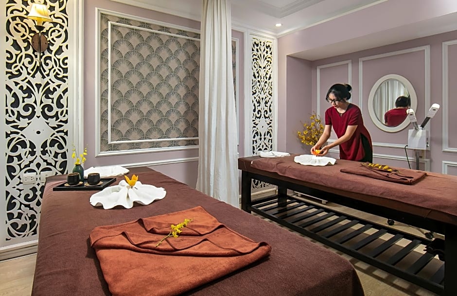 Oriental Central Hotel