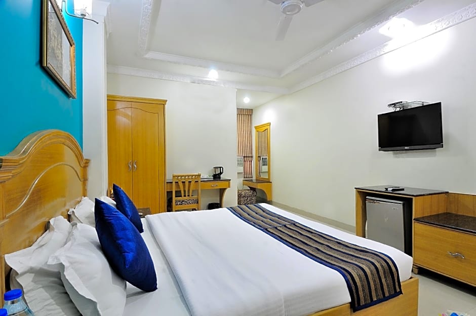 Hotel Maharaja Residency