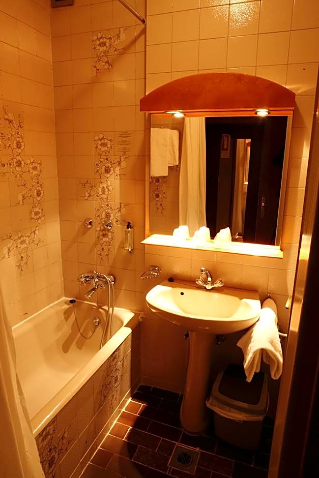 Benczur Hotel