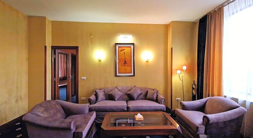 Ararat Hotel