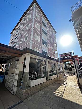 Hotel Albania, Velipoje